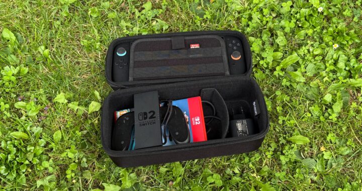 Nacon large carrying case