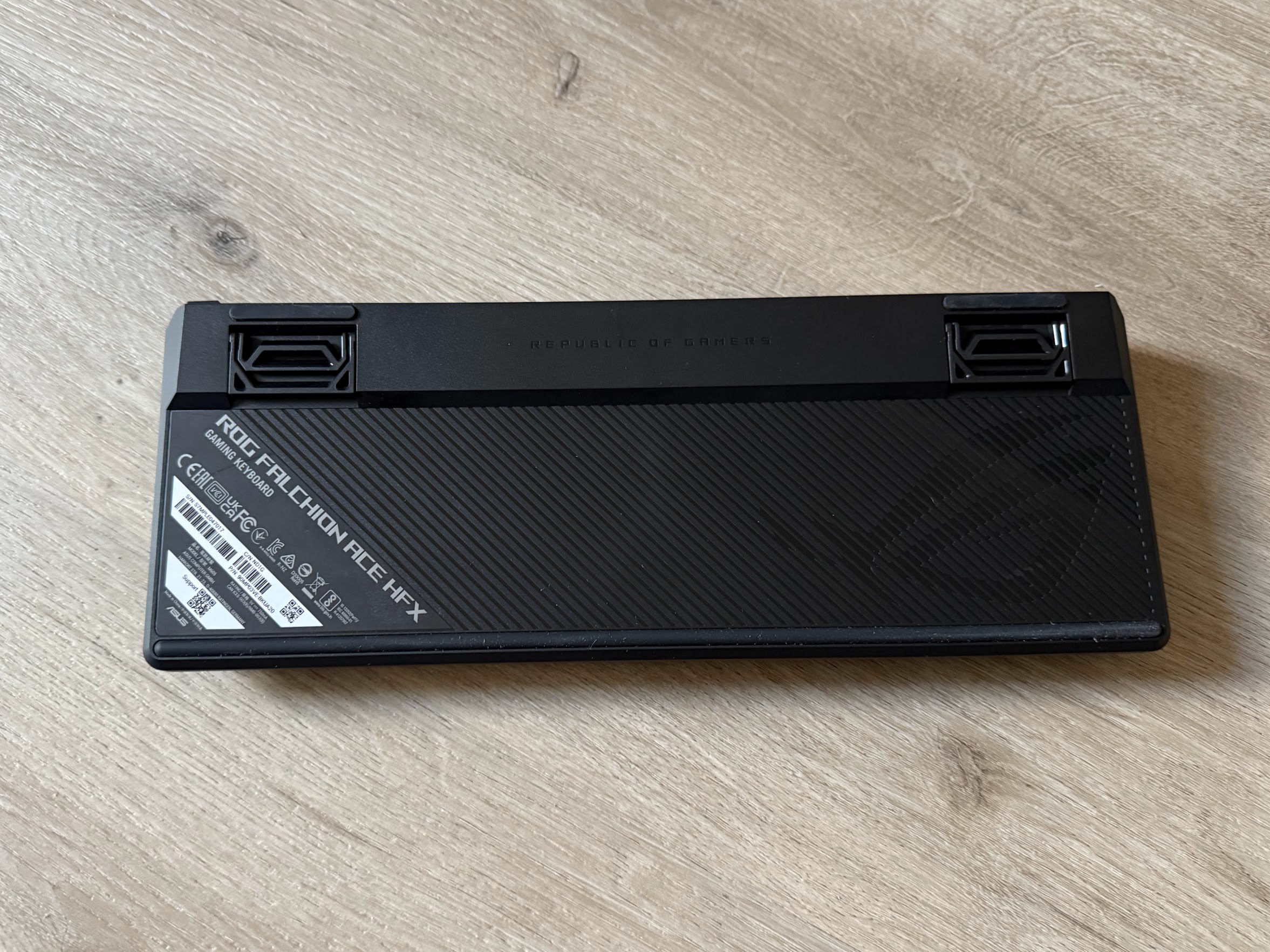 Asus ROG Falchion Ace HFX