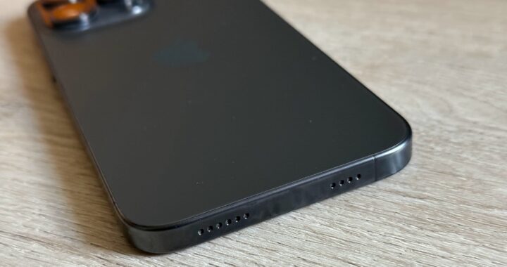 iPhone bez konektoru