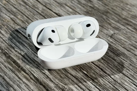 Apple AirPods Pro 2 vs. AirPods Pro 3