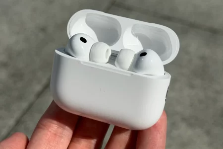 Apple AirPods Pro 2 vs. AirPods Pro 3