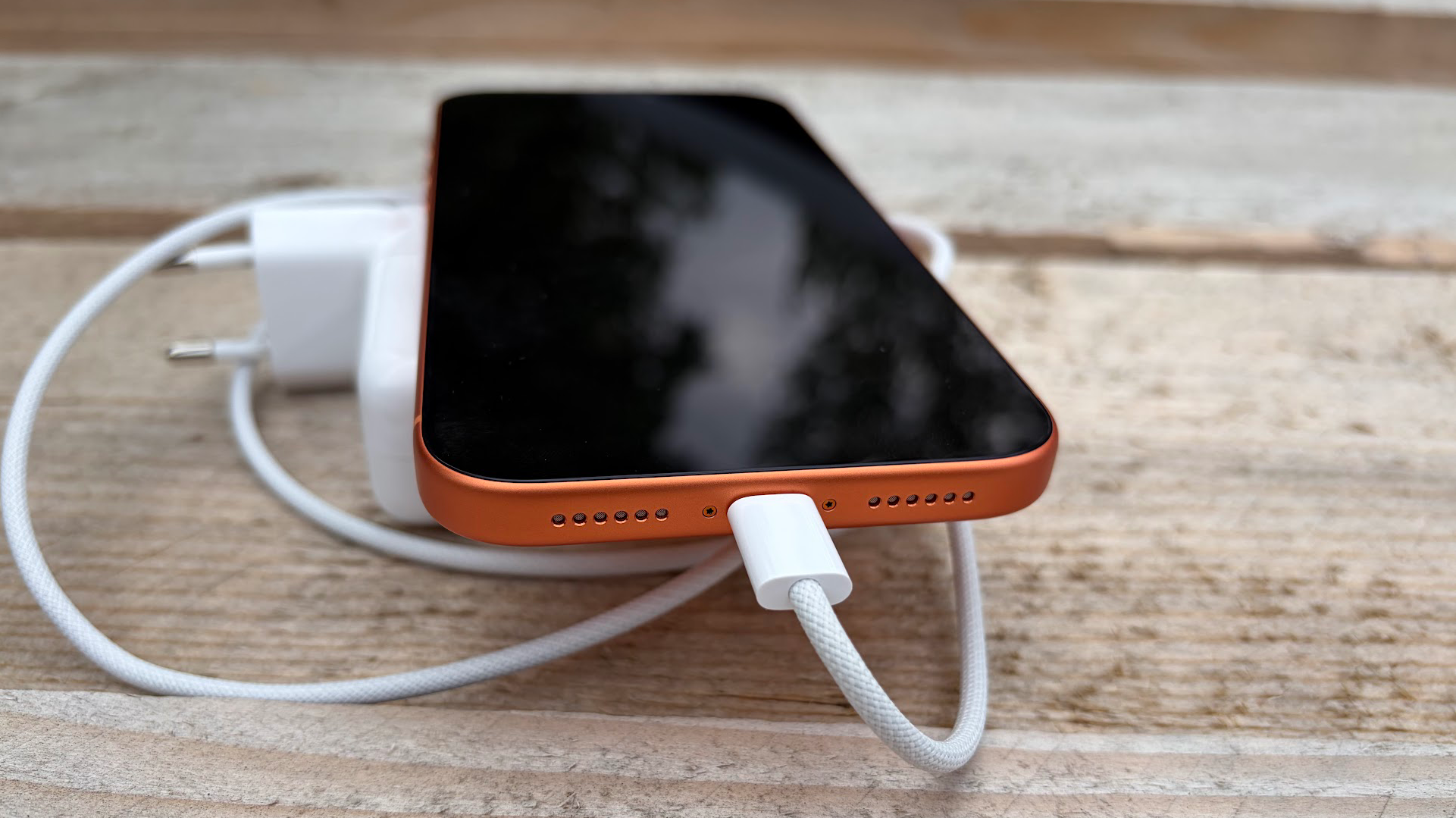 iPhone 17 Pro Max rychlost nabíjení