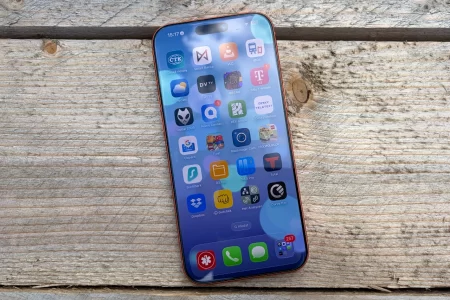 iPhone 17 Pro v oranžové