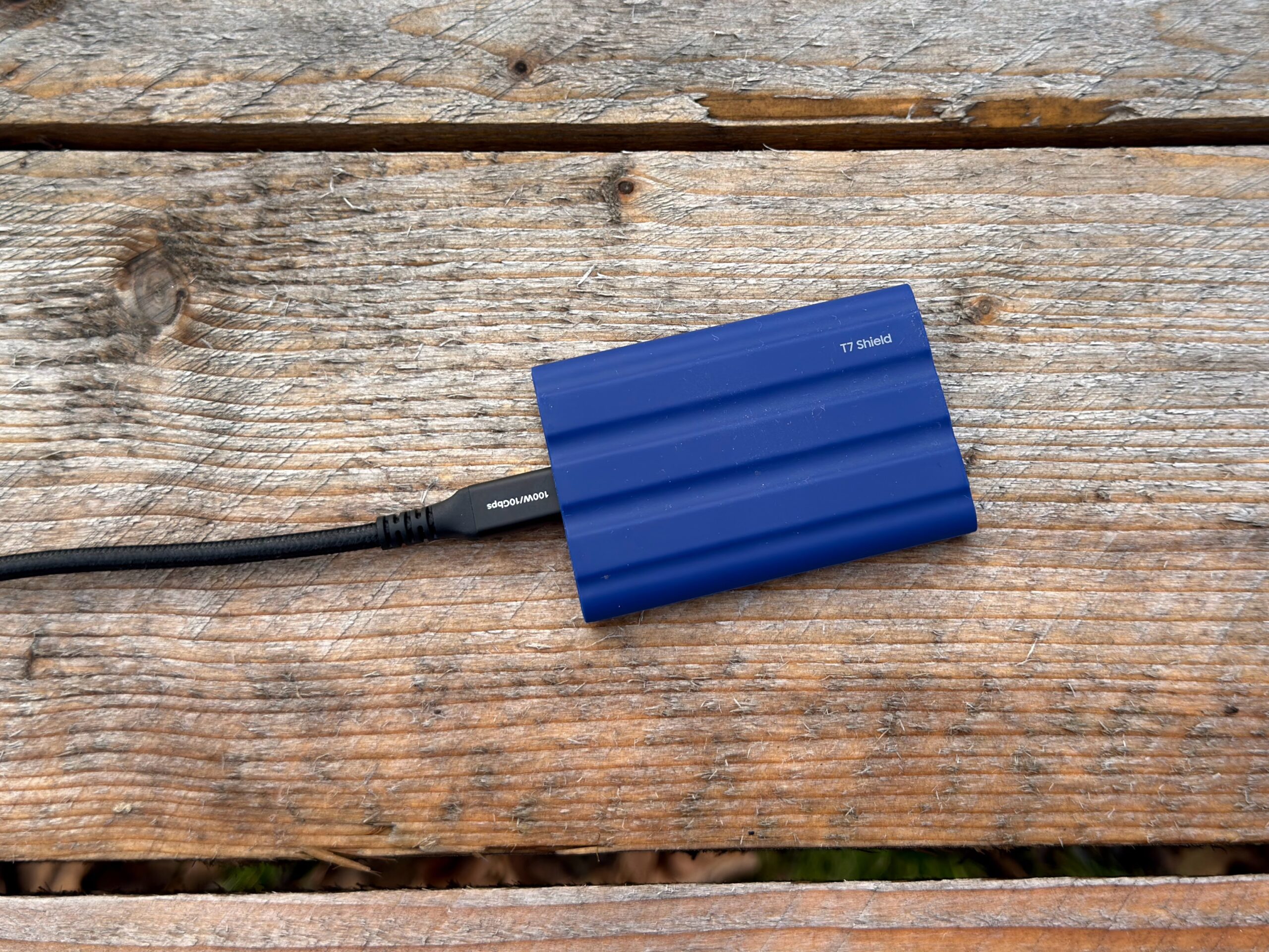 Kabel pro připojení disku k iPhonu